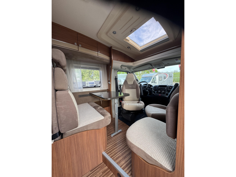 Adria Compact 600 SL CAMAS INDIVIDUALES foto: 9