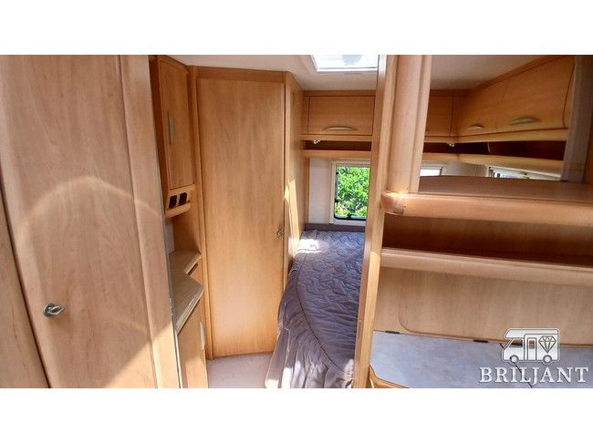 Caravana Fendt Saphir 470.. cama francesa/asientos redondos foto: 9