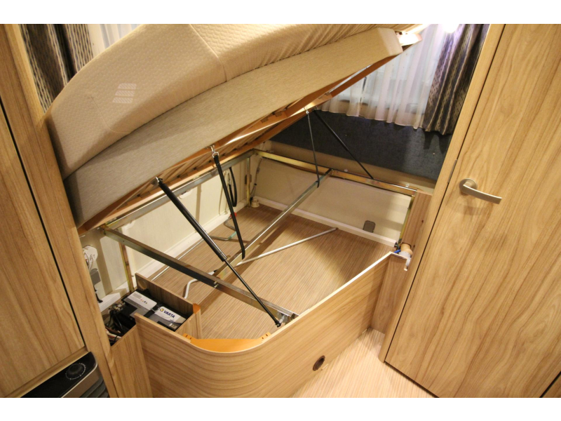 Eriba Nova Light 465 Mover, Portabicicletas, Toldo foto: 19