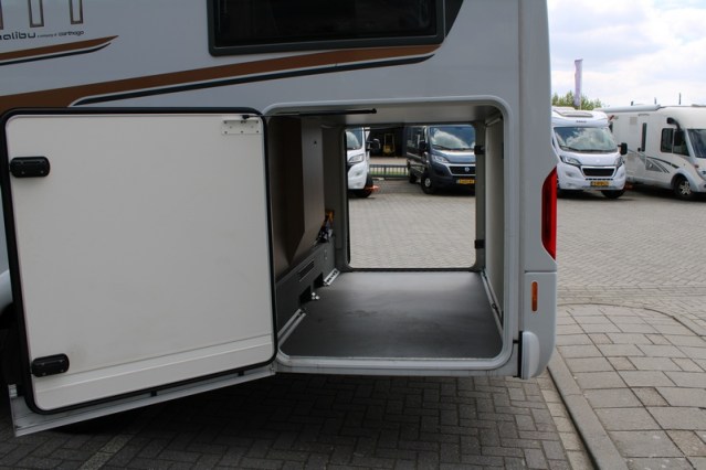 Robuuste AUTOMAAT 180 pk Malibu I 490 LE by Carthago hef-en enkele lengte bedden (124  foto: 18