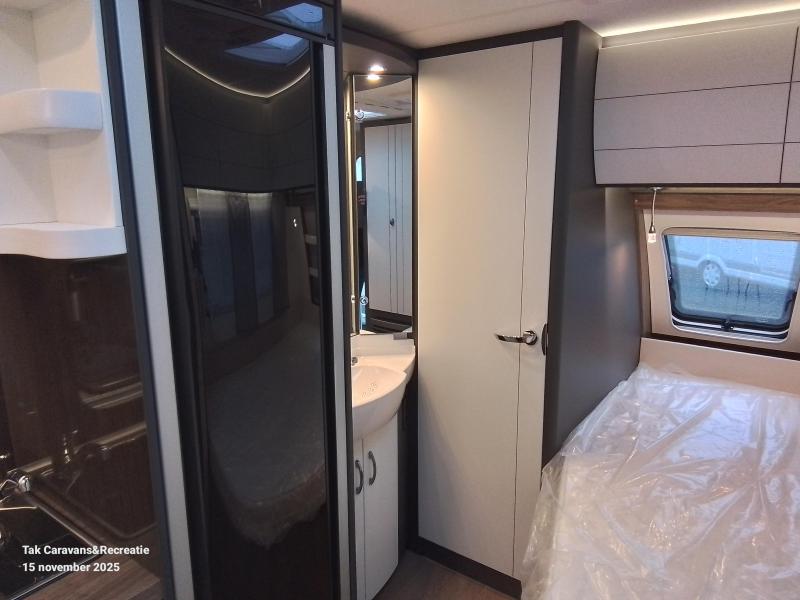 Hobby Excellent Edition 460 UFE model 2026  foto: 12