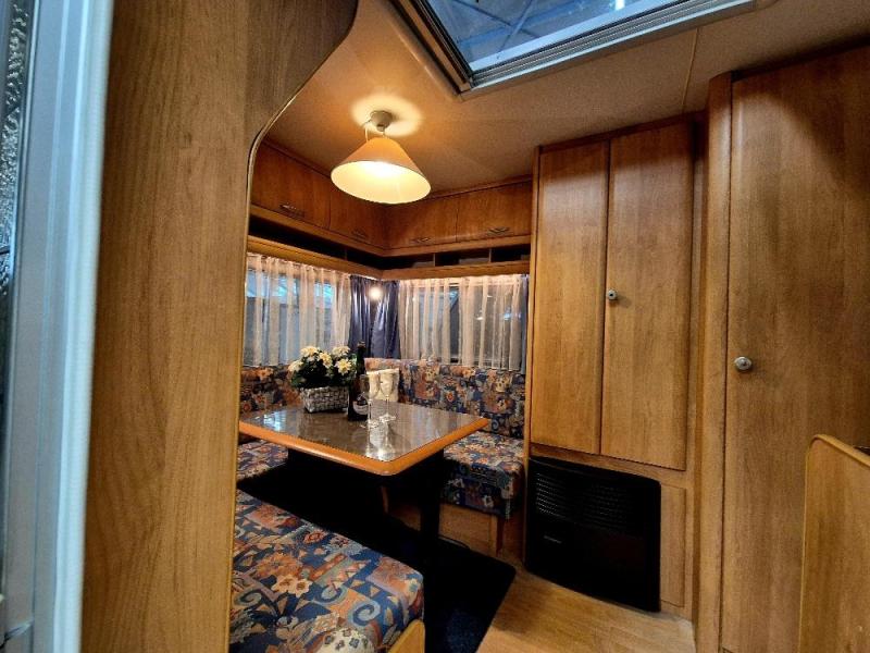 Hobby Excellent 450 UB  foto: 3