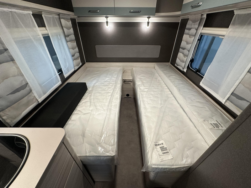 Dethleffs C'Joy 460 LE voortent | ex-verhuur  foto: 15