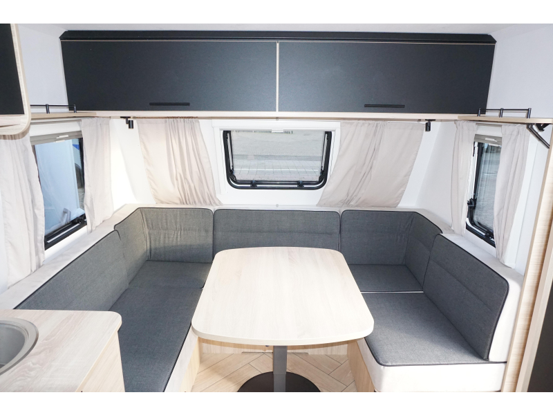 Caravelair Sport Line 455 Alu velgen, Disselafdekk.  foto: 6