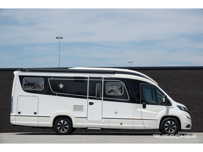 NIESMANN BISCHOFF Smove 7.4 E 150Pk Automaat | Leder | Lengtebedden foto: 2