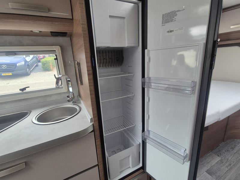 Knaus L!ve Ti 650 MEG Unieke Lage enkele bedden  foto: 12