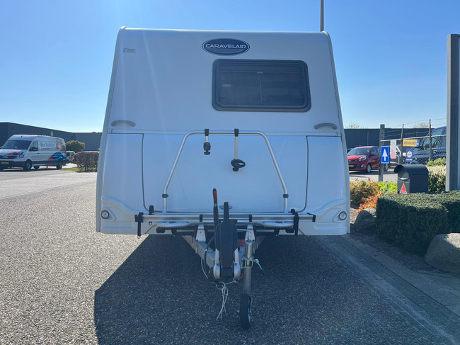 Caravelair Antares 476 Family Bunk bed | Bicycle rack | Awning | TV | French bed | Train seat | Screen photo: 1