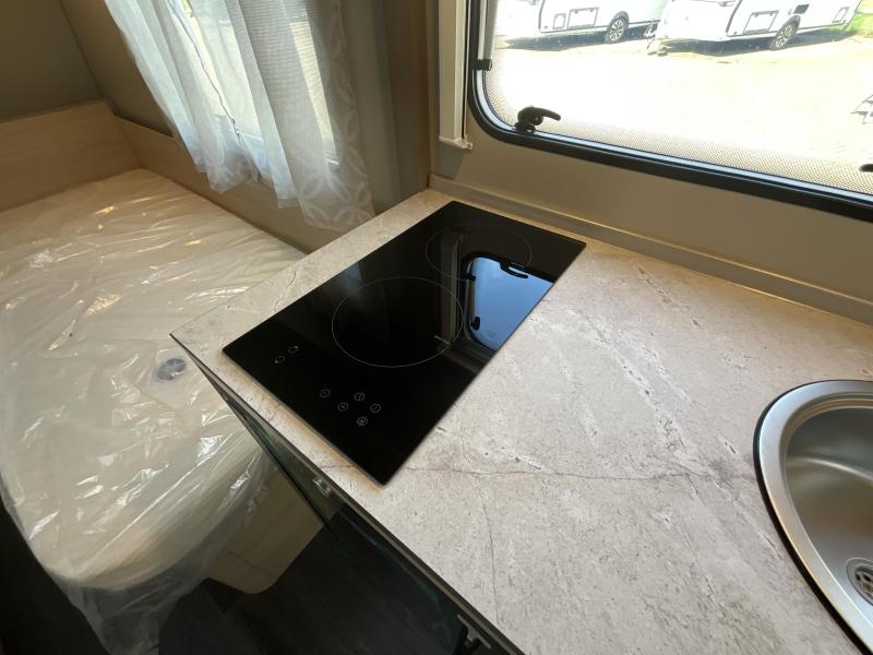 Weinsberg CaraCito 470 EU ENKELE BEDDEN-AIRCO  foto: 7