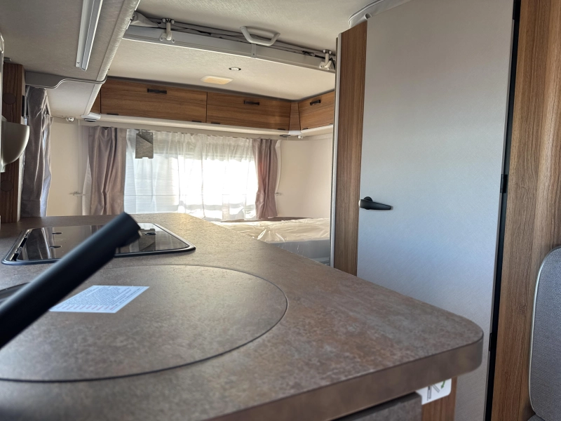 Eriba Touring 550 Legend Hampton silber Foto: 4