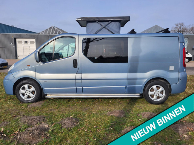 Opel VIVARO-2 2.5CDTI Campervan AUTOMATIC photo: 4