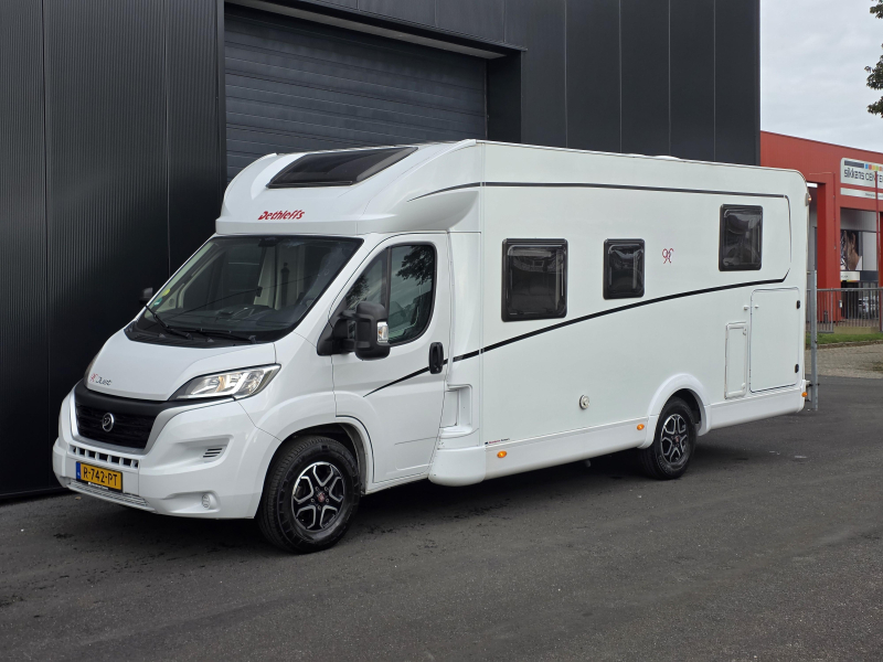 Dethleffs Just 90 T 7052 DBM Queensbed / Hefbed  foto: 7