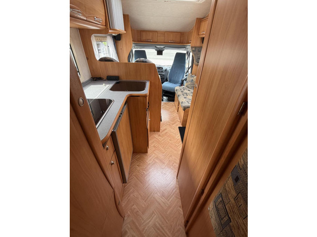 Adria Stargo 670SP MB 316Cdi Maxxfan Luifel Oven 1Ste Eigenaar foto: 22