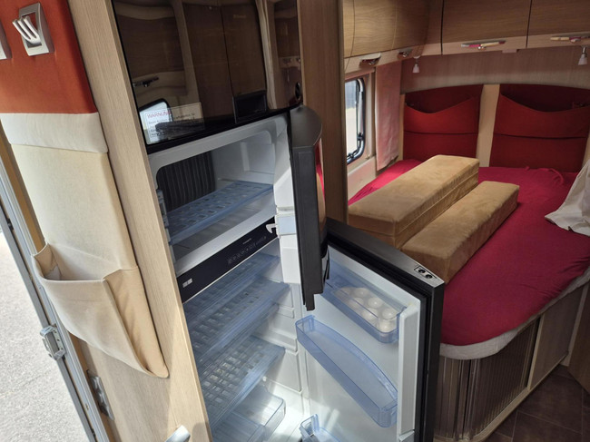 B&uuml;rstner Fiat NEXXO 660 Franz&ouml;sisches Bett, Klimaanlage + Markise 2. Besitzer Foto: 15