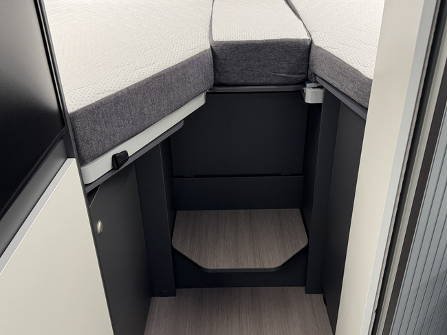 Adria Twin Supreme 640 SLB 140 pk AUTOMAAT 9-Traps Euro6 Fiat Ducato 8 **Enkele lengtebedden/4 zitplaatsen/Luifel/Trekhaak/Enduro Fiet foto: 17