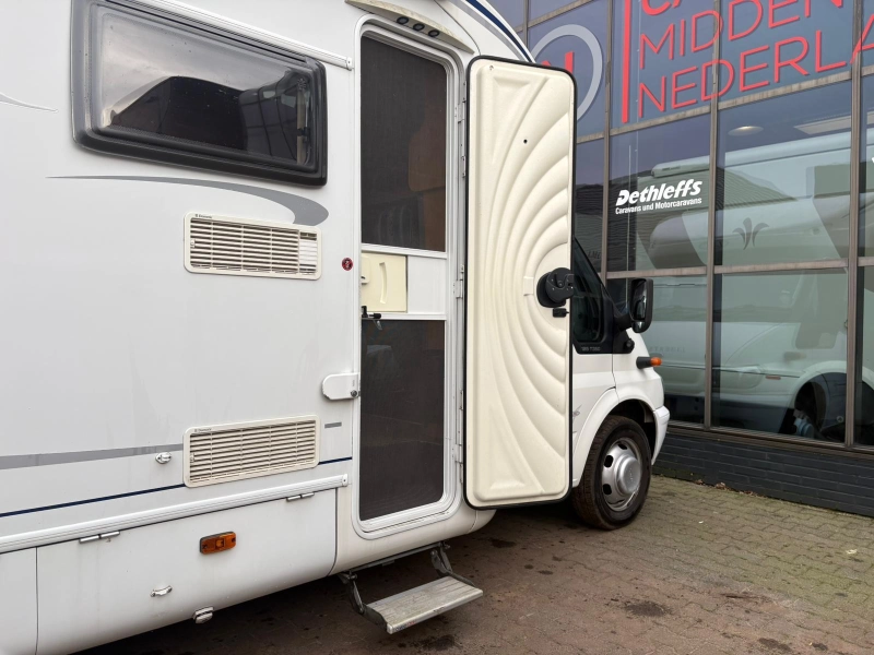 LMC Liberty 618 TI Automaat,XLGarage,Airco  foto: 9