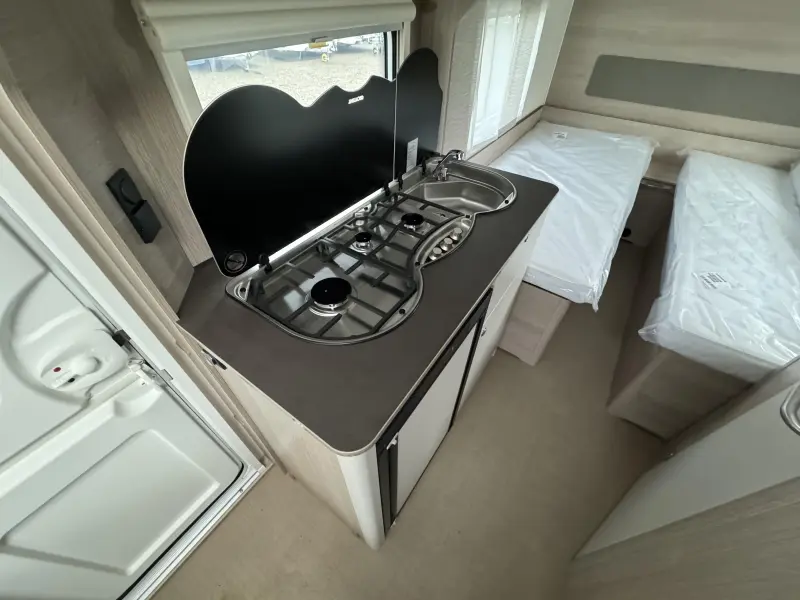 Bürstner Premio Life 480 TL  foto: 13