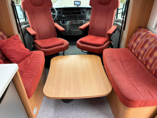 Knaus Sun Ti Renault Master 2.5 dCi | Camper | Cassetteluifel | Fietsendrager achter | Elektrische ramen voor | NAVI  | PANO | Auto airco foto: 7