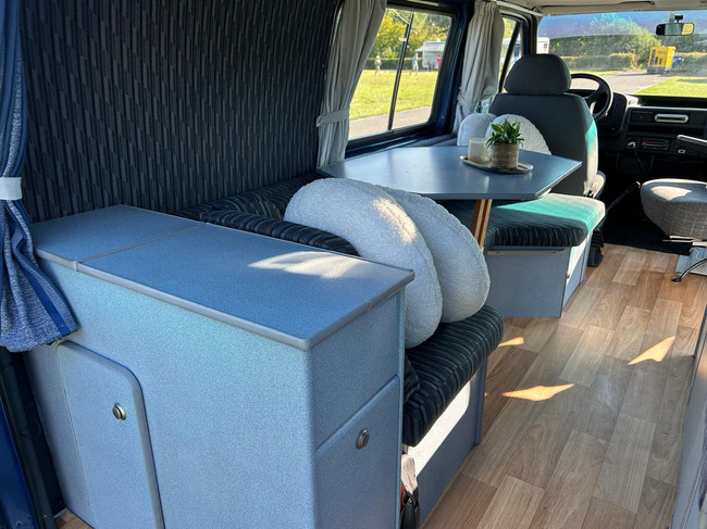 Ford TRANSIT 80D ORINELE FABRIEKS BUSCAMPER 4 SLAAP PLAATSEN | Trekhaak | Luifel | Omvormer foto: 23