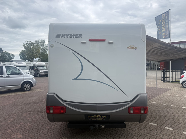 Hymer C 644 Alkoven Querbett+Hochbett Vollausstattung in sehr gutem Zustand Klimaanlage Markise TV elektr. Satellitensch&uuml;ssel 2x Solarpaneele gro&szlig;e Garage Wechselrichter Anh&auml;ngerkupplung Foto: 4