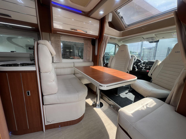 Mobilvetta KEA P65 premium klasse camper lengte en hefbed foto: 6