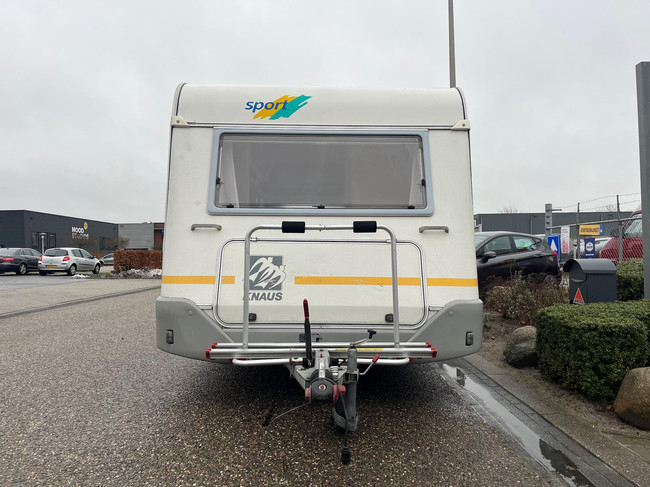 Knaus Sport 2404 | Auvent | Mover semi-automatique | Lit fixe | Dinette (coin repas) | Chauffage | Toilette &agrave; cassette | Galerie de toit/&eacute;chelle photo : 1