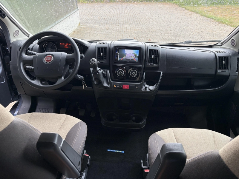 Weinsberg CaraBus 600 MQH 4 Personen Foto: 5