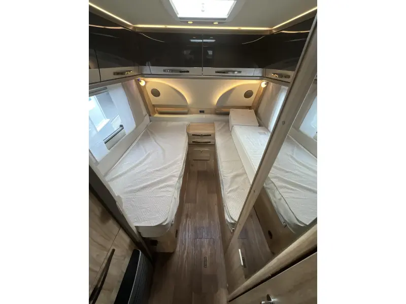 Eriba Nova GL - 60 edition 530 GL ENKELE BEDDEN-MOVER  foto: 11