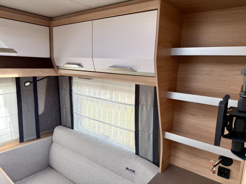 Knaus Sudwind Black Selection 460 EU Zomer Airco Actie!  foto: 14