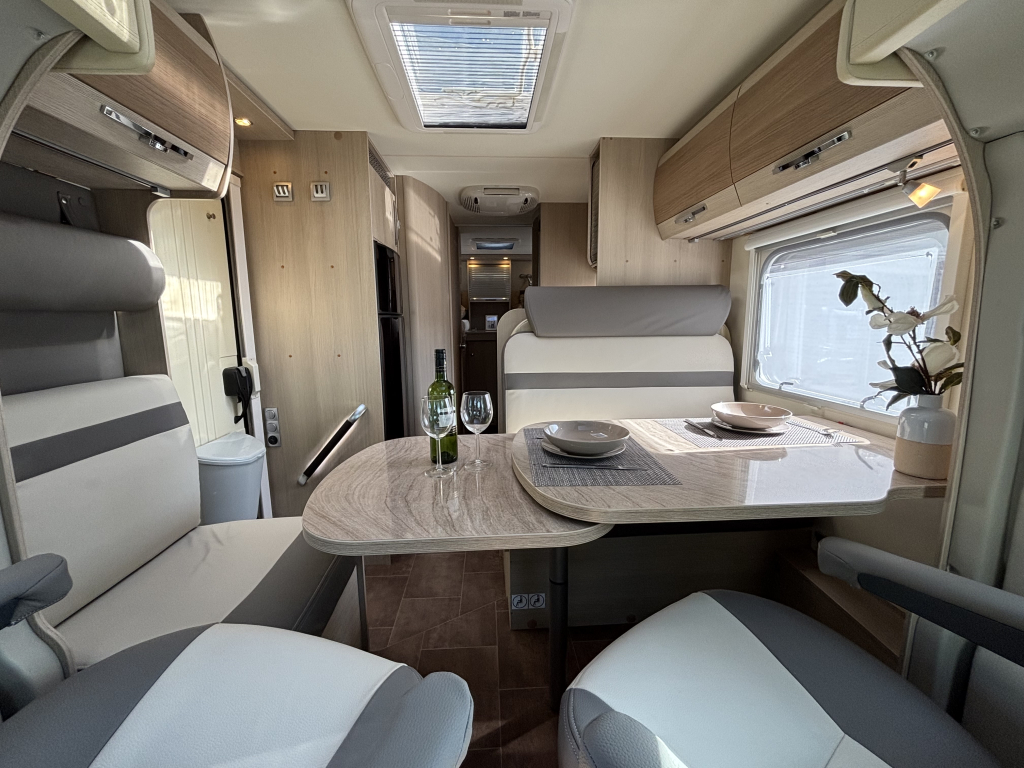 Bürstner Nexxo Moonlight 728 ENKELE BEDDEN DAKAIRCO   foto: 14