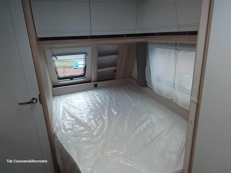 Hobby De Luxe 460 UFE net binnen  foto: 5