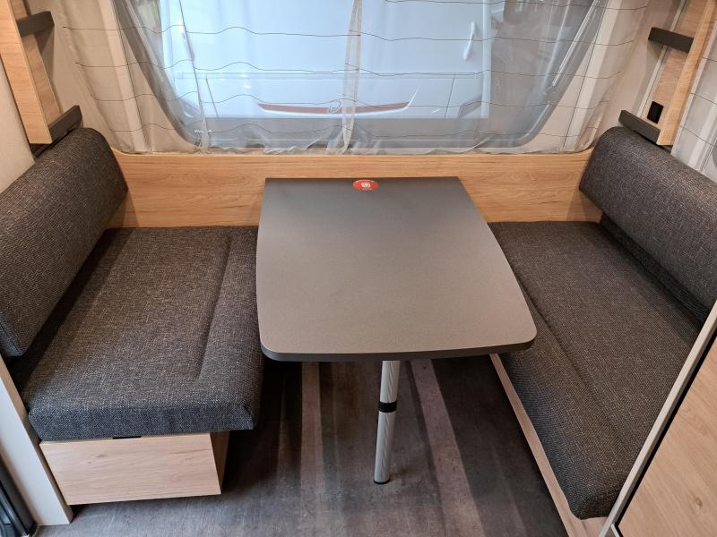 Dethleffs Camper 460 EL  foto: 4