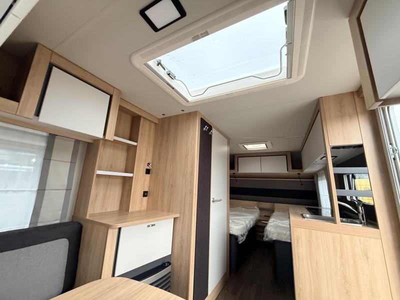 Knaus Sport 460 EU Enkele bedden  foto: 7