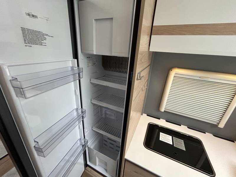Dethleffs Just Camp T 6812 EB + Airco  foto: 12
