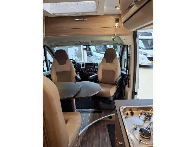 Adria Twin 600 SPT 160PK Vastbed Airco  foto: 16