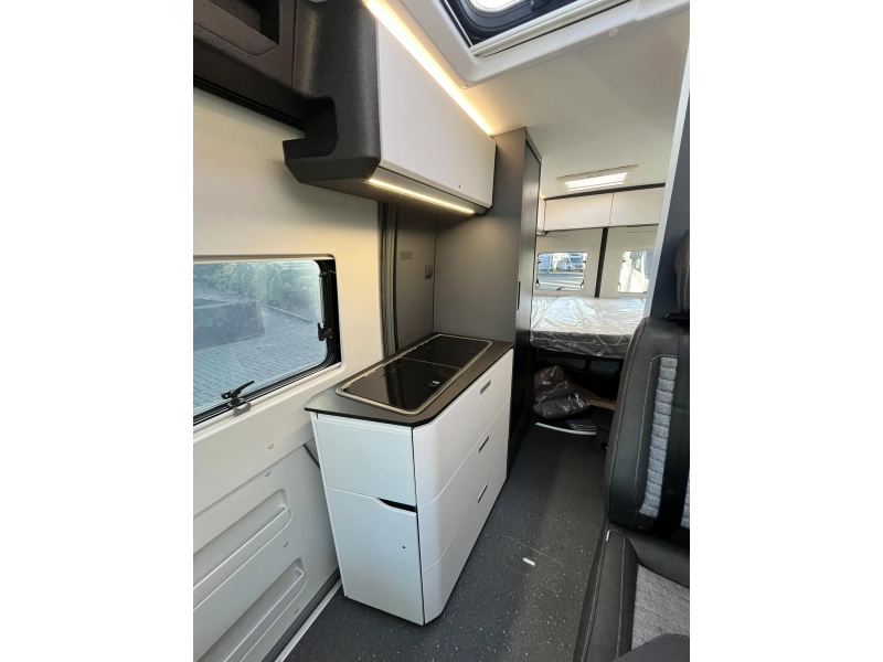 Adria Twin Supreme 600 SPB Automaat - Panoramaraam  foto: 13