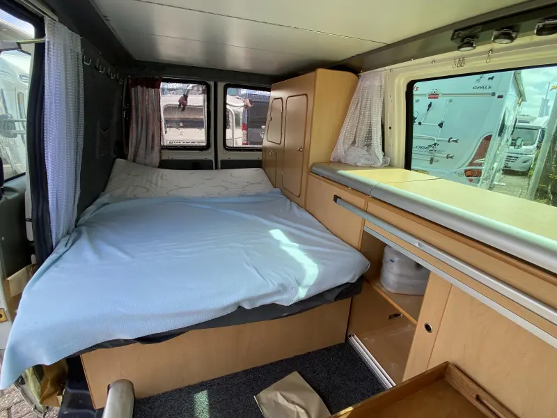 Volkswagen California 4 T 4 pers camper south camp  foto: 10