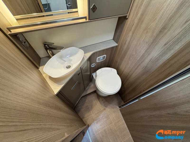 LMC Element T 758 G Camas longitudinales / Cama abatible foto: 18