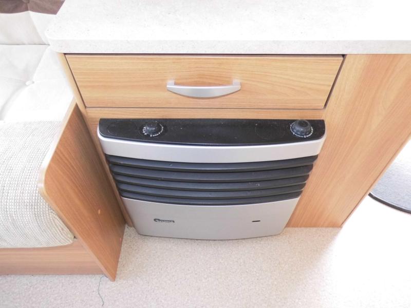 Sprite Cruzer 460 SR Mover, cassetteluifel 