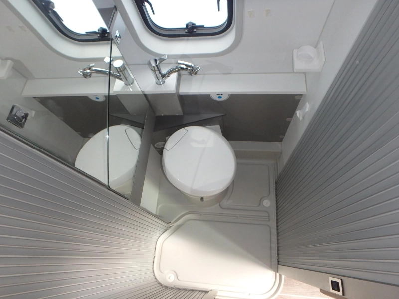Adria Twin Platinum 640 SLX Foto: 21