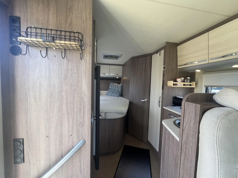 Bürstner Nexxo T 660 Origineel NL camper NAP  foto: 7