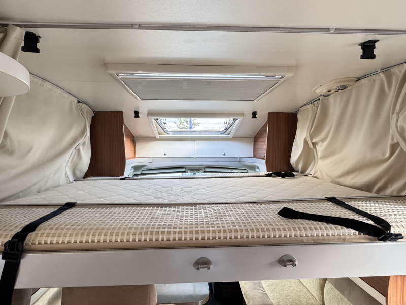 Adria Matrix 680 SP -5 pers-met hefbed  foto: 15
