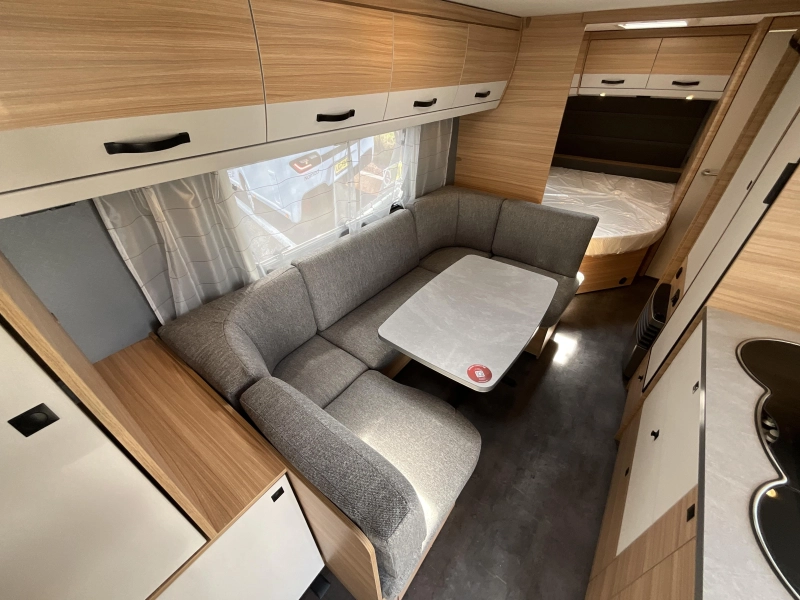 Dethleffs Summer Edition 560 FMK PRIMEUR-BUNK BED photo: 2