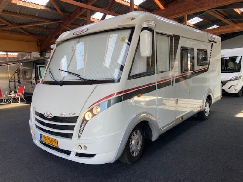 LMC Explorer SportLine 595 Very nice! photo: 2