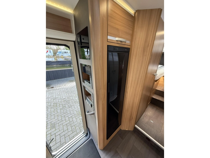 Adria Coral XL Plus 670 SL - FAMILIENWOHNMOBIL Foto: 17