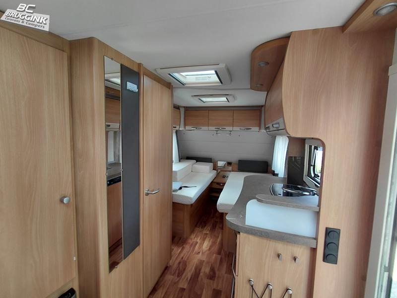 Knaus Sudwind 500 EU - ENKELE BEDDEN - RONDZIT  foto: 4
