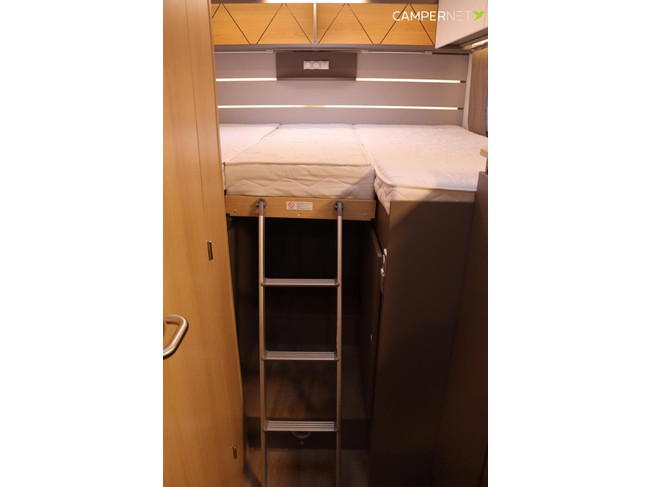 LMC Tourer Lift H664 170pk Automaat | Lengtebedden | Hefbed | Dieselverwarming | Grote garage | Fietsendrager | Multimedia systeem | foto: 16