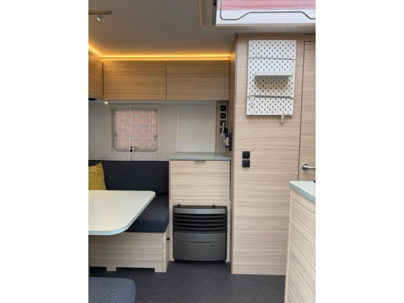 Adria Altea 492 LU Incl. Mover en Voortent  foto: 11