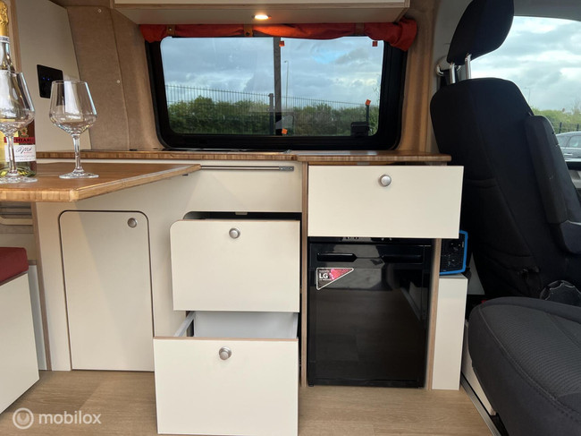 Volkswagen T7 L1H1 Florida 2026 elektrisch foto: 5