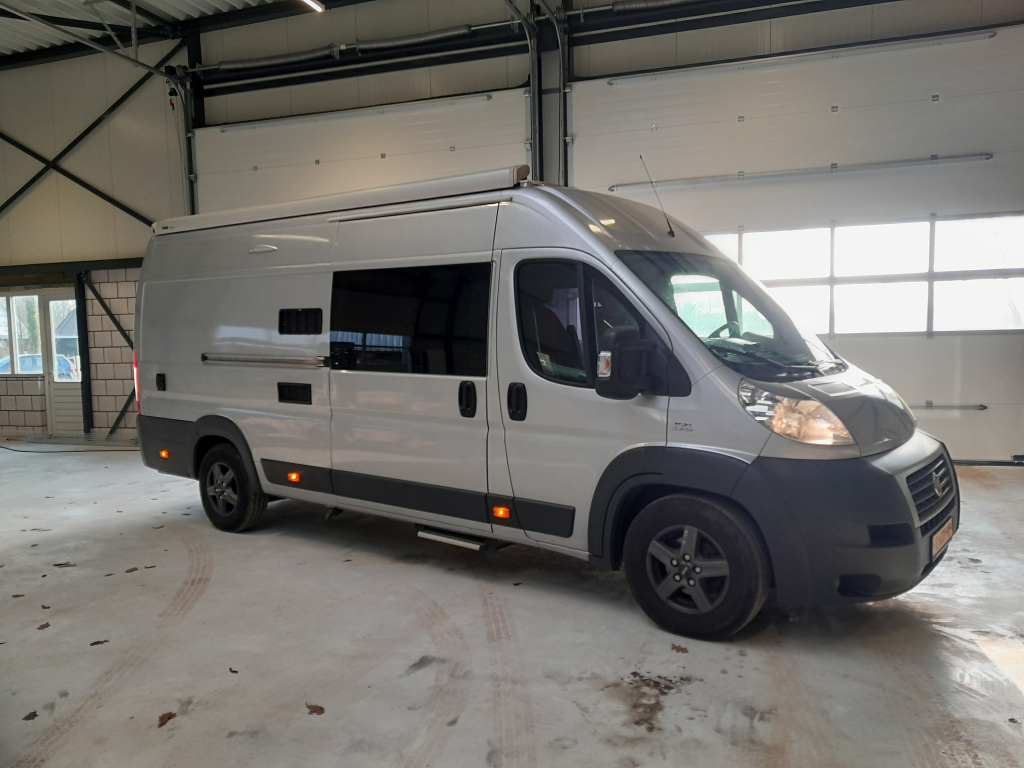 Fiat Ducato Buscamper foto: 1