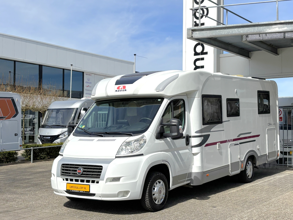 Adria Coral 690 SC QUEENSBED EURO 5 ALKO LUCHTVERING  foto: 4